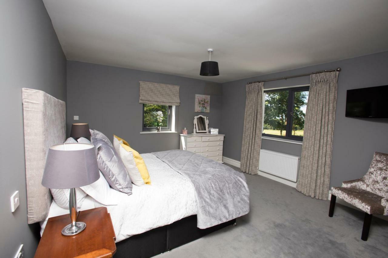 Inch View Lodge Milltown  Esterno foto